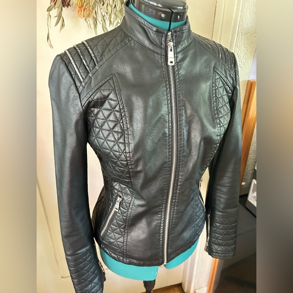 La Coalition Jackets & Blazers - Black Moto-Style Pleather/Vegan Leather Jacket